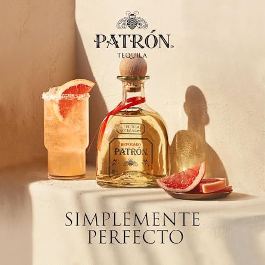 PATRÓN Reposado Premium Tequila, elaborado artesanalmente en México con el mejor agave azul Weber 100 %, en pequeños lotes, madurado más de dos meses en barricas de roble, 40 % ALC., 70 cl / 700 ml MBoIQIvQ